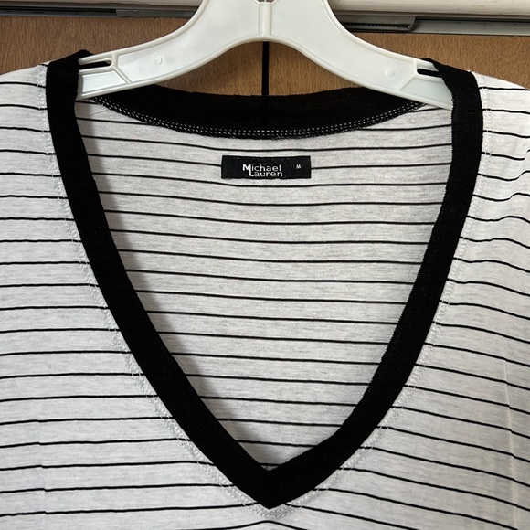 Michael Lauren Striped V-neck T-shirt - Picture 2 of 4